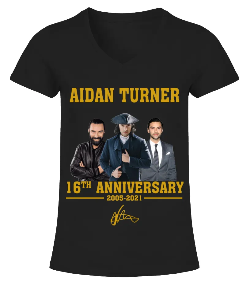 AIDAN TURNER 16TH ANNIVERSARY Camiseta cuello pico Mujer