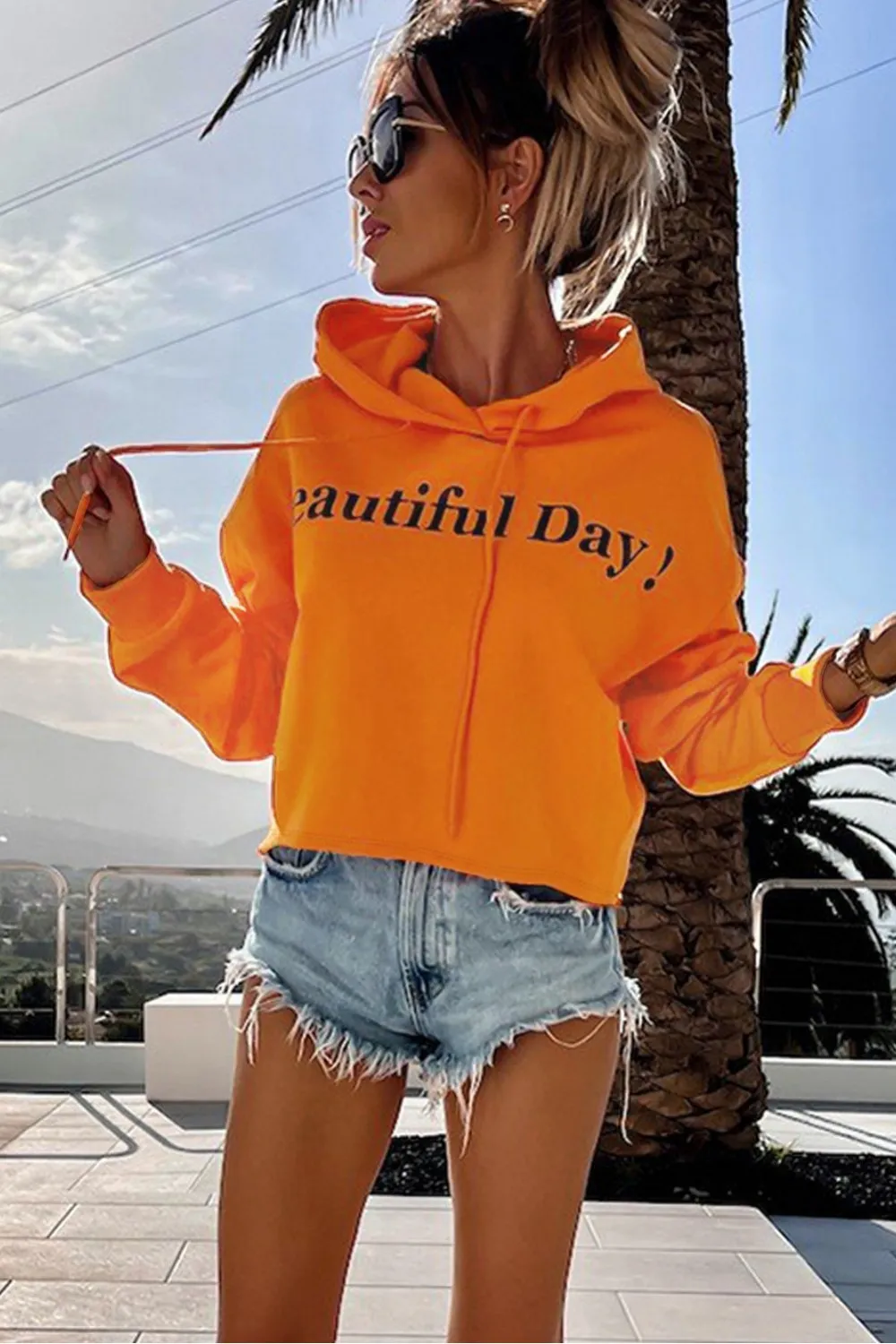 BEAUTIFUL DAY sudadera naranja con capucha