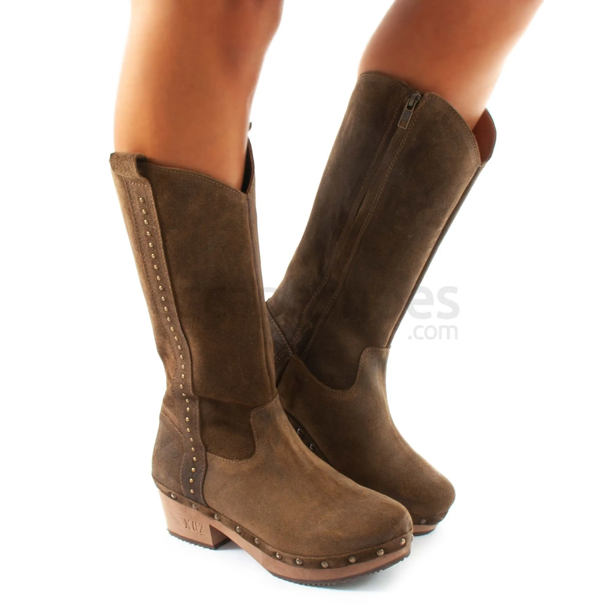 Botas XUZ 30042 Cano Alto e Tacao de Madeira 30042 Castanho