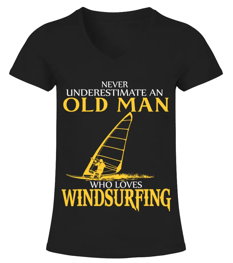 OLD MAN WHO LOVES WINDSURFING Camiseta cuello pico Mujer