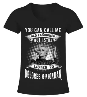 STILL LISTEN TO DOLORES O'RIORDAN Camiseta cuello pico Mujer