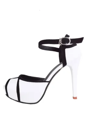 Tacones de plataforma Peep-toe Lovemystyle monocromo