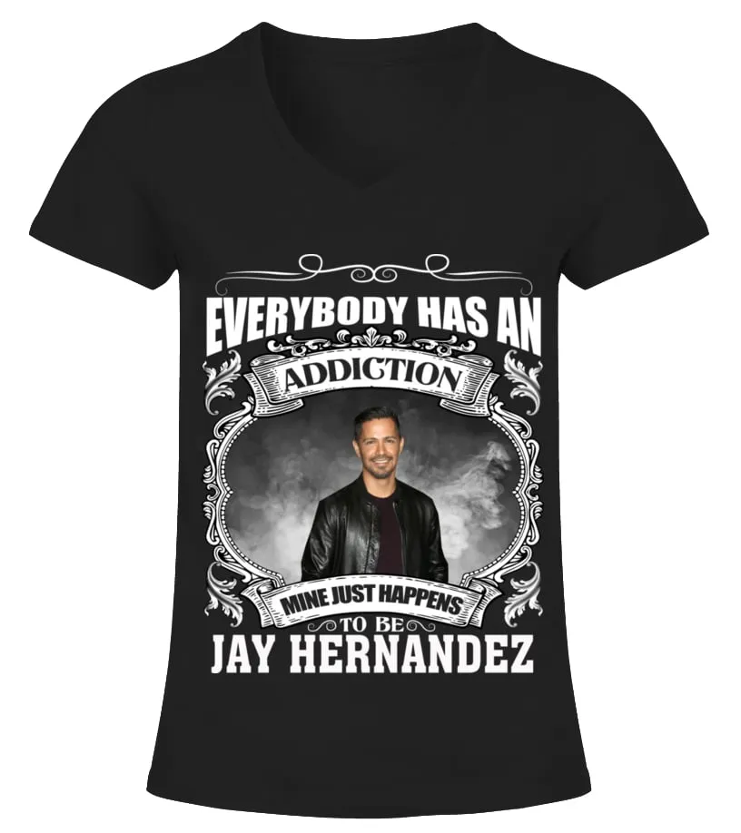 TO BE JAY HERNANDEZ Camiseta cuello pico Mujer